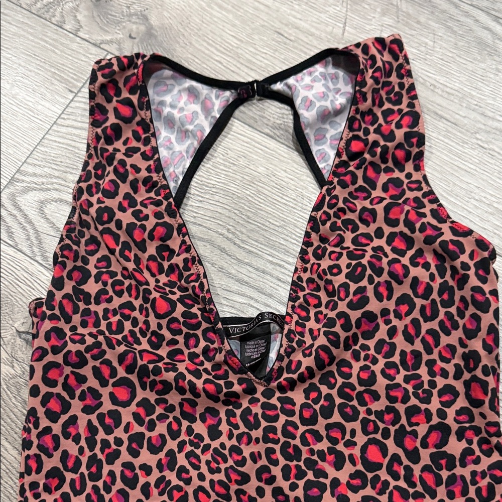 Victoria’s Secret Leopard Print Bodysuit Size‎ XS - Picture 2 of 5